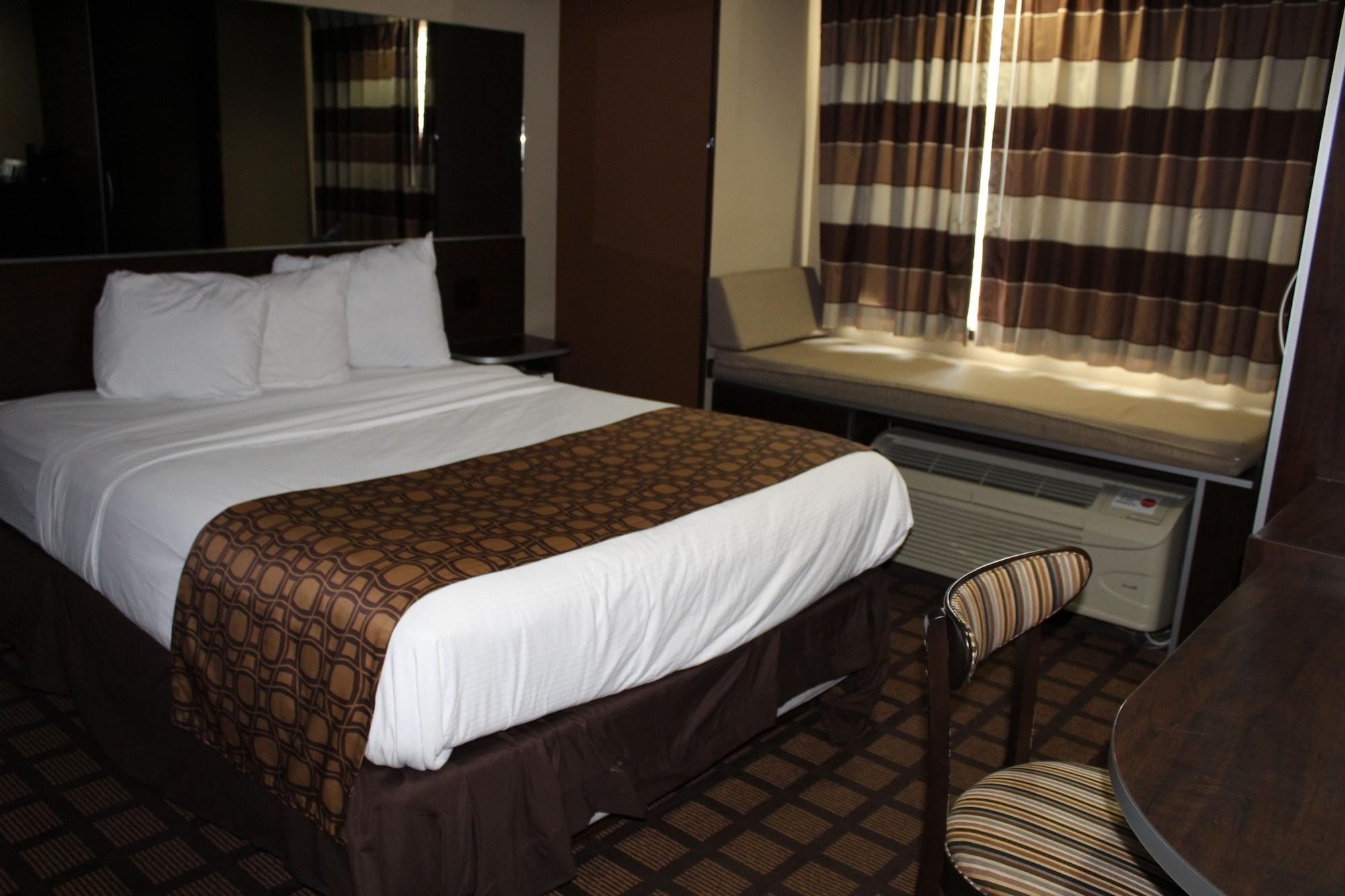 Microtel Inn And Suites North Canton Exterior photo